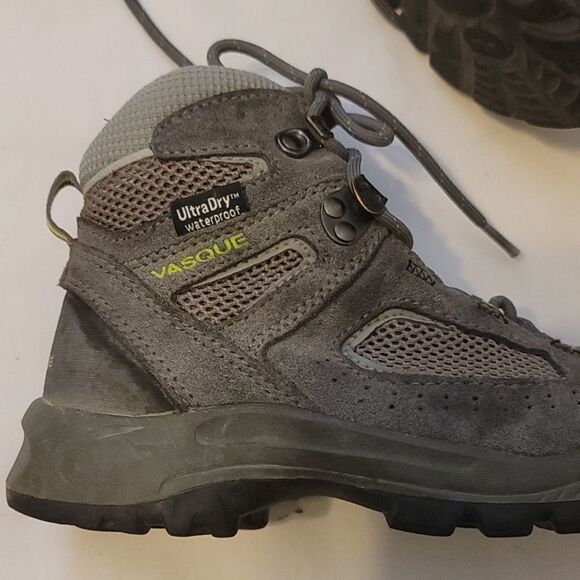 Boy's vasque hiking boots size 2M - Picture 4 of 9